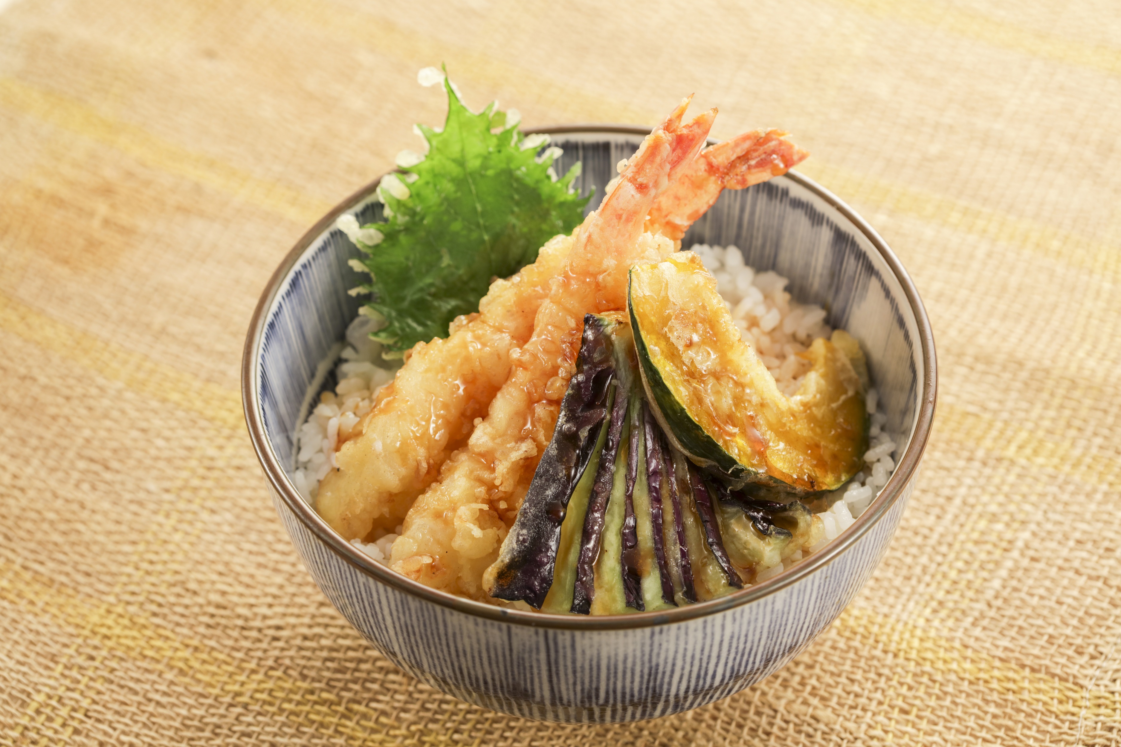 簡単天丼レシピ｜天ぷらに甘辛たれをからめるだけの天丼,万能たれ