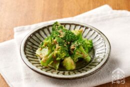 ブロッコリーのごま和え